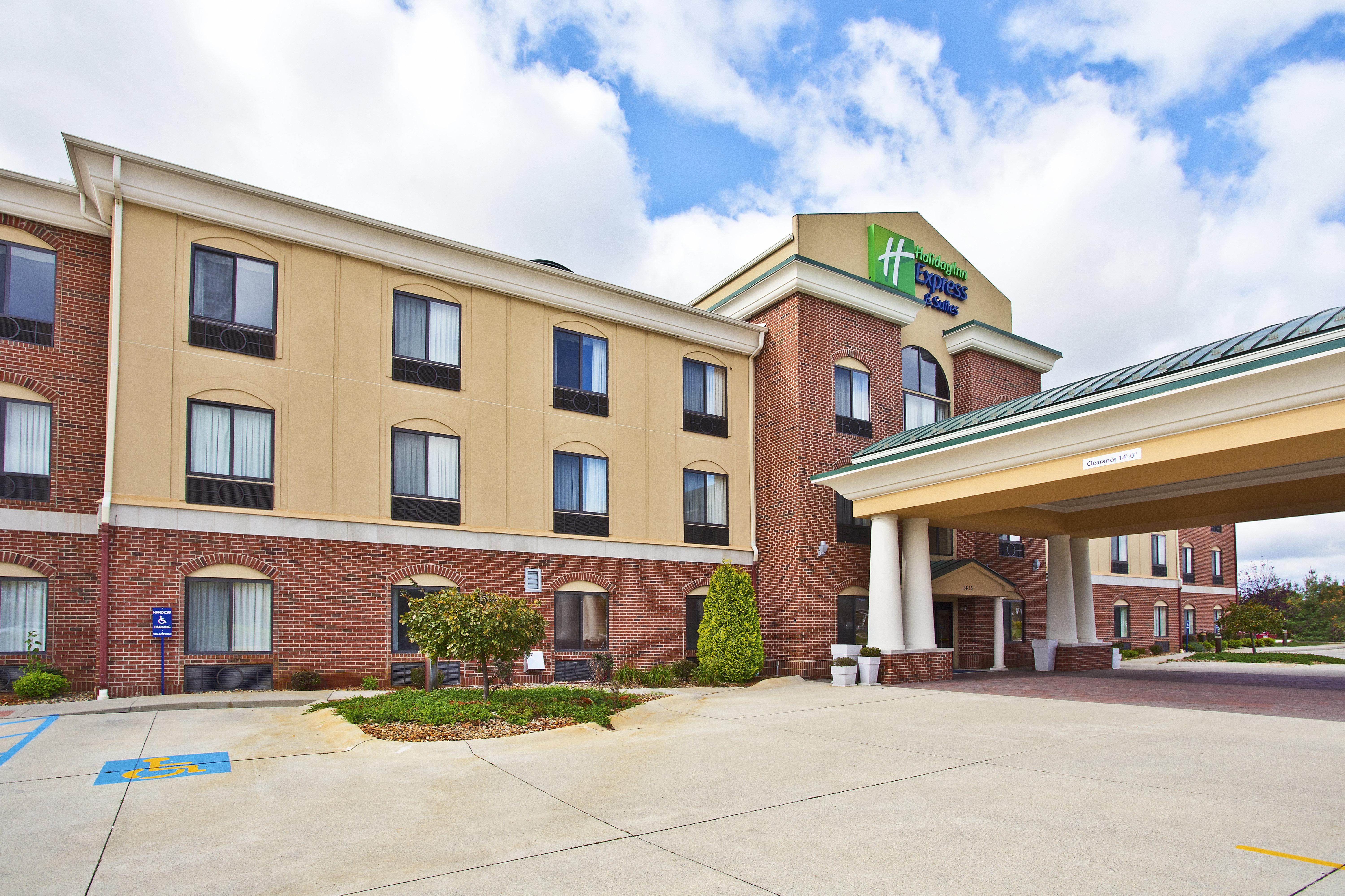 Holiday Inn Express Hotel & Suites Goshen By Ihg Exterior photo